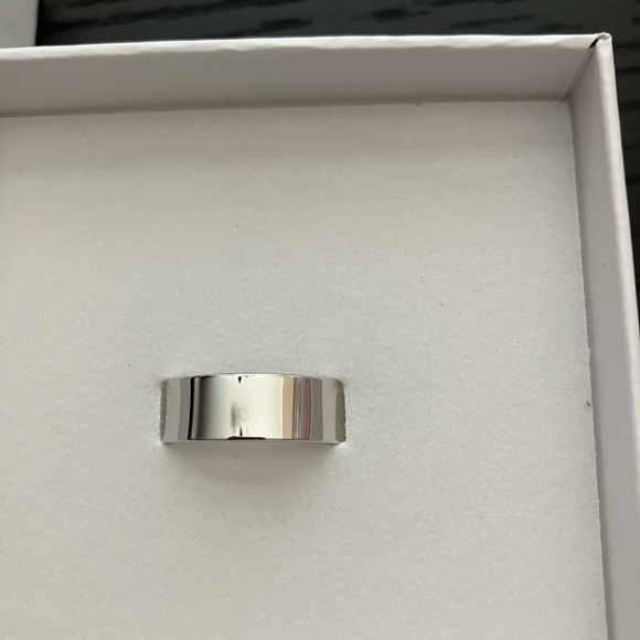 Calmi Ring - Picture 5 of 8